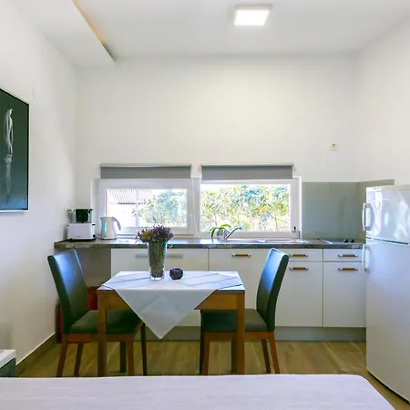 Apartment Elvira - Ulika - Mpolo Medulin