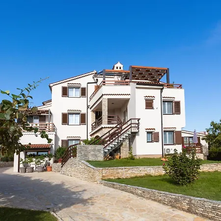 Apartment Elvira - Ulika - Mpolo *